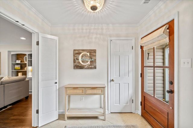 8787 KNOB OAK CV, Germantown, TN 38139