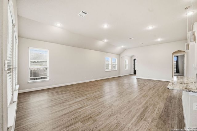 5122 Village Park, Schertz, TX 78154