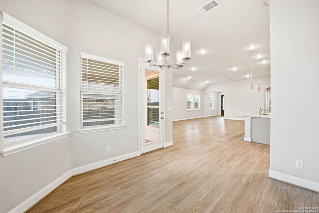 5122 Village Park, Schertz, TX 78154