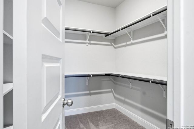 5122 Village Park, Schertz, TX 78154