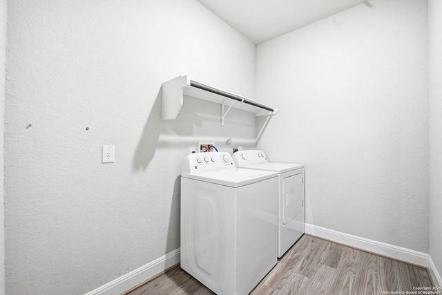 5122 Village Park, Schertz, TX 78154