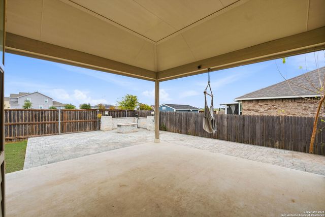 5122 Village Park, Schertz, TX 78154