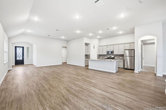 5122 Village Park, Schertz, TX 78154