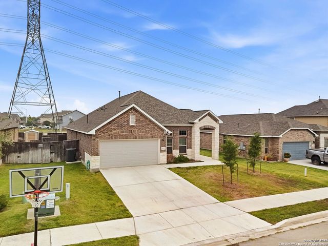 5122 Village Park, Schertz, TX 78154