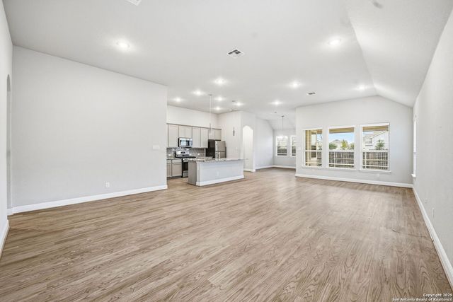 5122 Village Park, Schertz, TX 78154