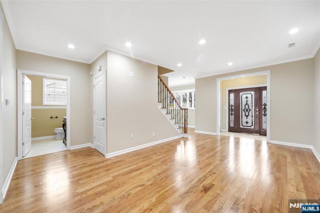 585 Mount Prospect Avenue, Clifton, NJ 07012