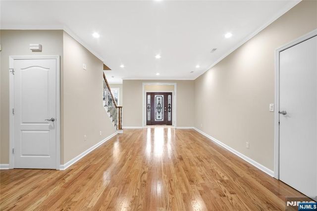 585 Mount Prospect Avenue, Clifton, NJ 07012