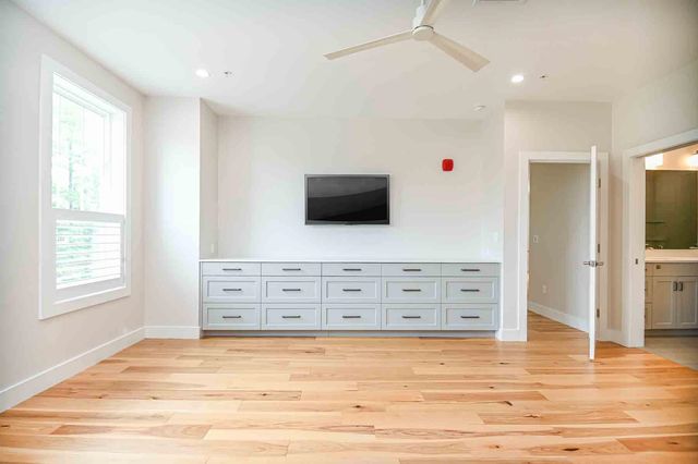 960 Sagamore Ave Unit 23, Portsmouth, NH 03801