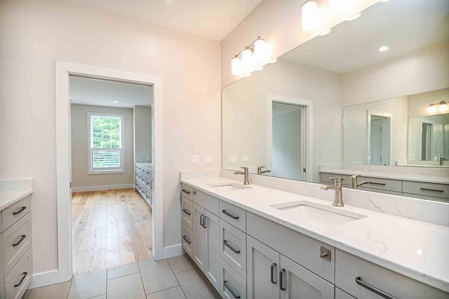 960 Sagamore Ave Unit 23, Portsmouth, NH 03801