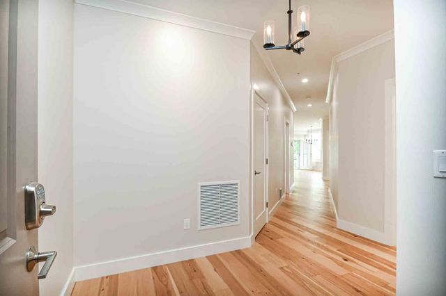 960 Sagamore Ave Unit 23, Portsmouth, NH 03801
