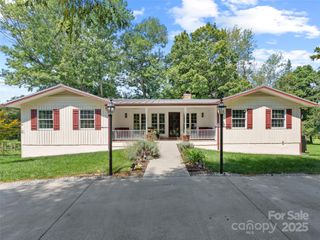 211 Pinner Road, Arden, NC 28704