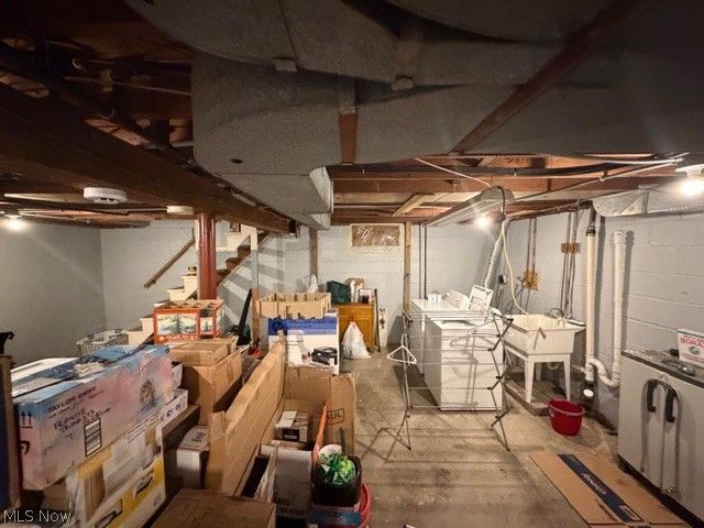 35180 Solon Road, Solon, OH 44139