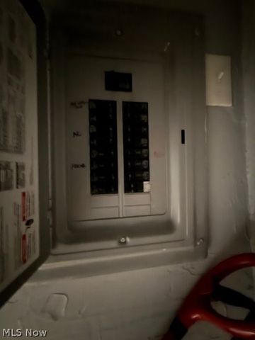 35180 Solon Road, Solon, OH 44139