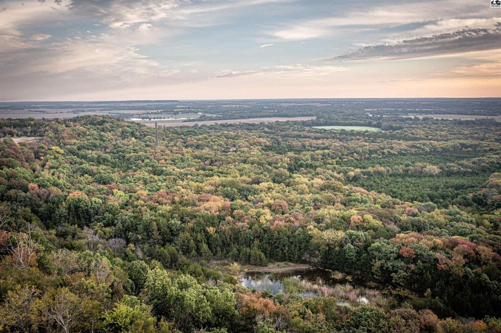 5020 N Table Mound Rd