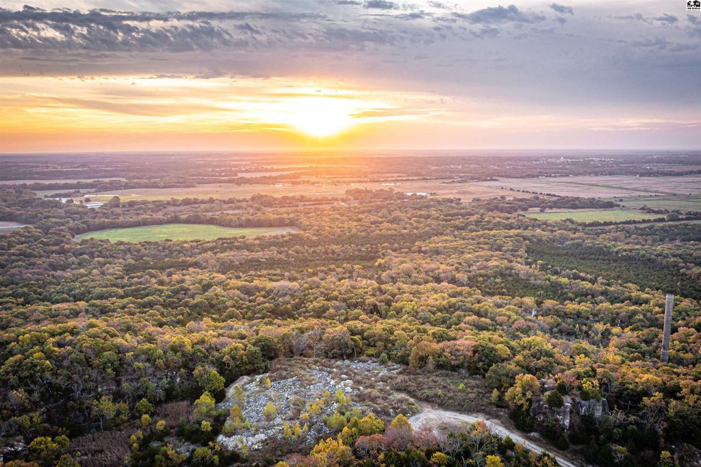 5020 N Table Mound Rd