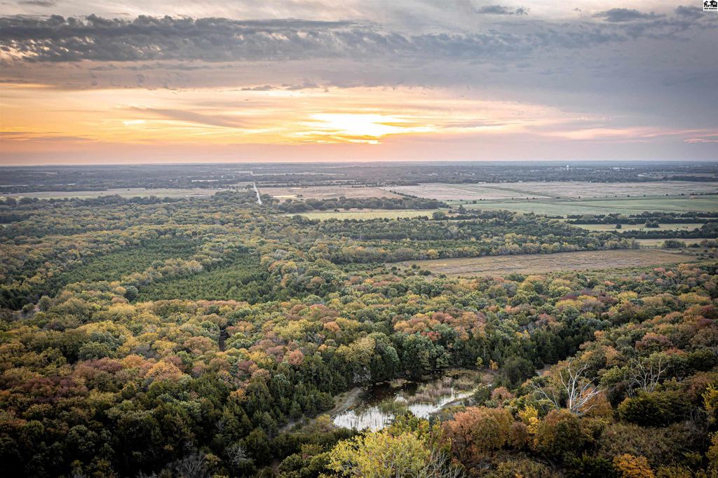 5020 N Table Mound Rd