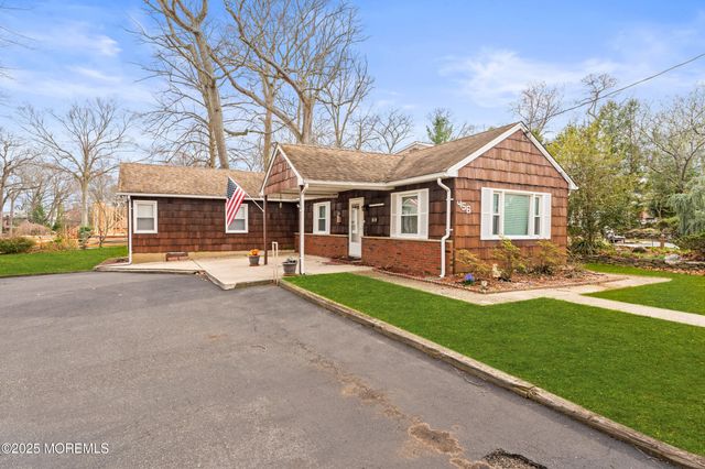 456 Harnell Avenue, Oakhurst, NJ 07755