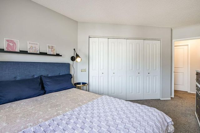 2425 E Franklin Avenue 409, Minneapolis, MN 55406