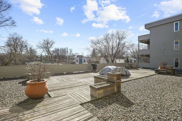 2425 E Franklin Avenue 409, Minneapolis, MN 55406