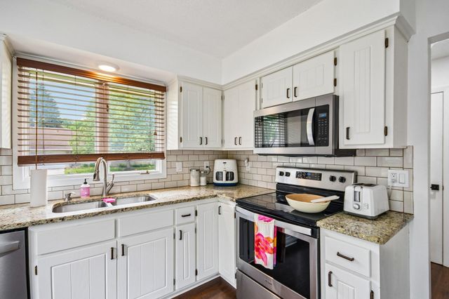 5595 Albert Street, Shoreview, MN 55126