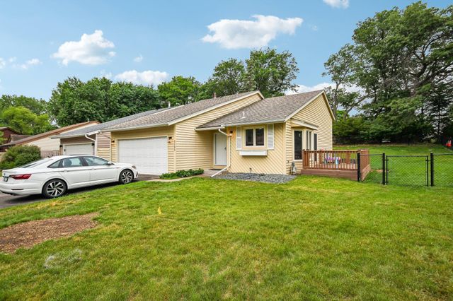5595 Albert Street, Shoreview, MN 55126