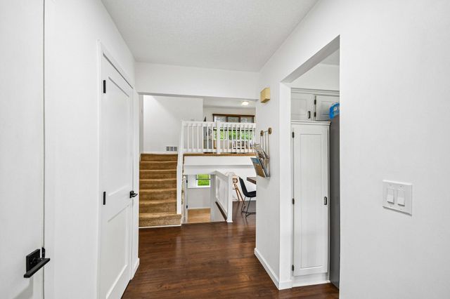 5595 Albert Street, Shoreview, MN 55126