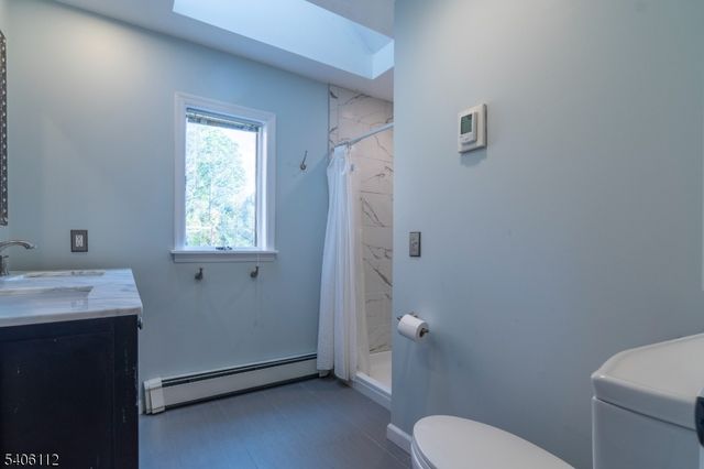 9 Wayside Ln, Clinton Twp., NJ 08833