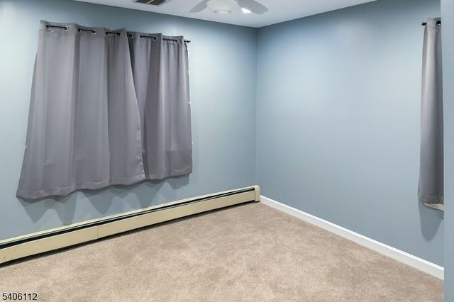 9 Wayside Ln, Clinton Twp., NJ 08833