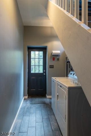 9 Wayside Ln, Clinton Twp., NJ 08833