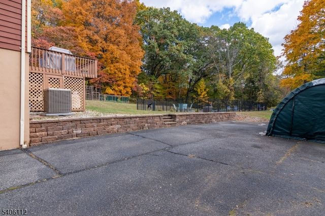 9 Wayside Ln, Clinton Twp., NJ 08833