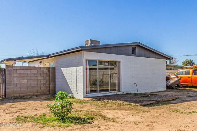 7520 W CRITTENDEN Lane, Phoenix, AZ 85033