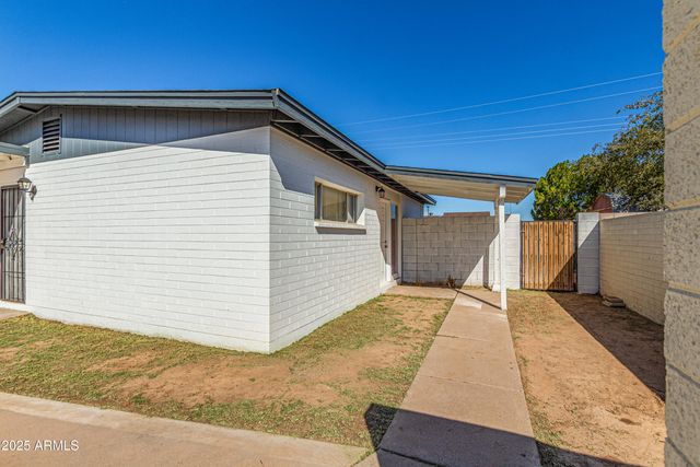 7520 W CRITTENDEN Lane, Phoenix, AZ 85033