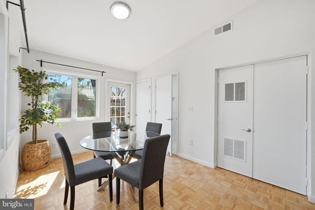 331 LAVERNE AVE, Alexandria, VA 22305