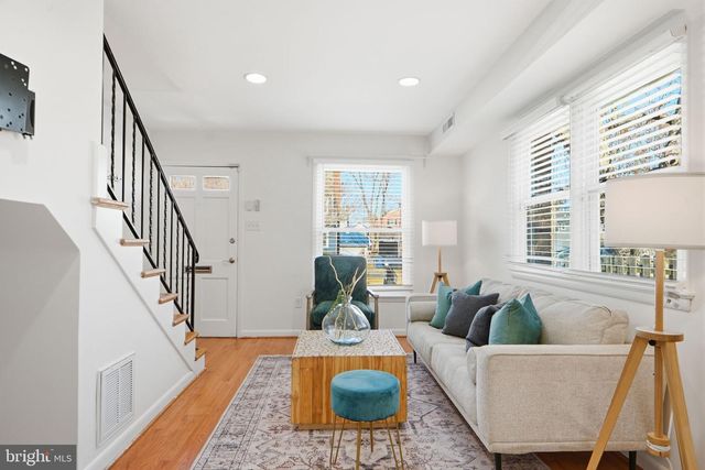 331 LAVERNE AVE, Alexandria, VA 22305