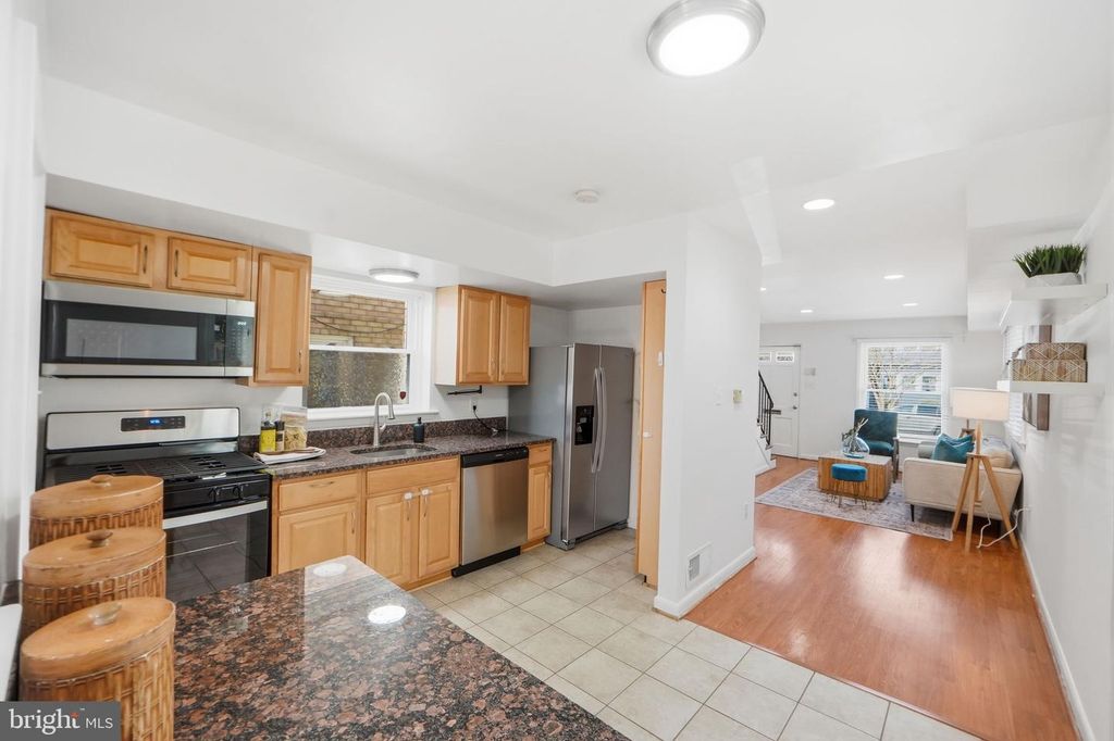 331 LAVERNE AVE, Alexandria, VA 22305