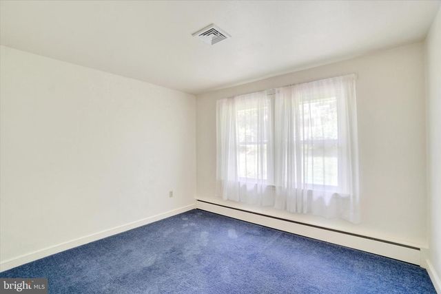 823 GLENDALE RD, York, PA 17403