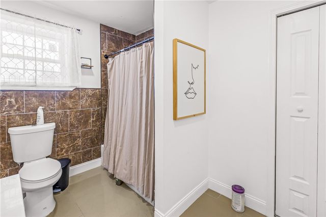 14 South Fairview Street, Johnston, RI 02919