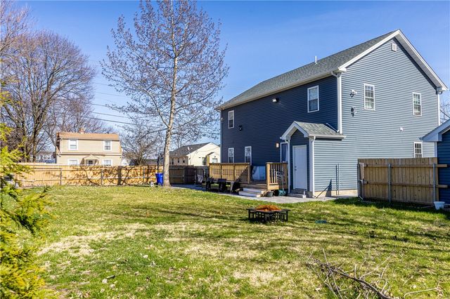 14 South Fairview Street, Johnston, RI 02919