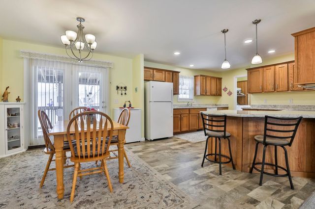 21 Fairfield Drive, Concord, NH 03301