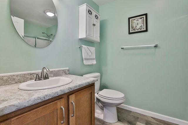 21 Fairfield Drive, Concord, NH 03301