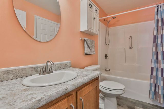 21 Fairfield Drive, Concord, NH 03301