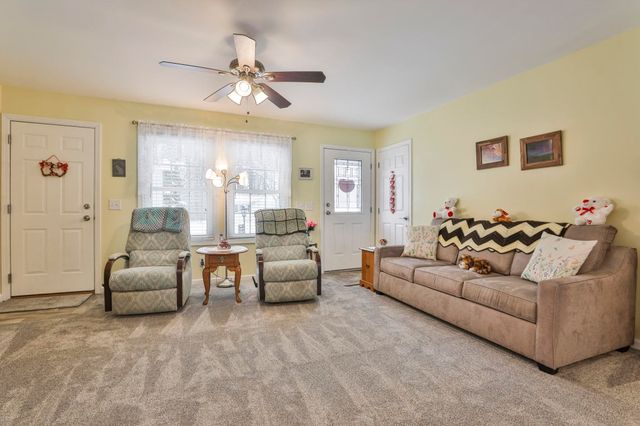 21 Fairfield Drive, Concord, NH 03301