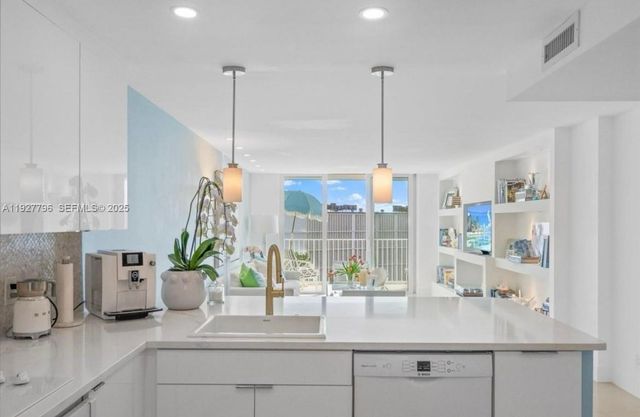 3580 S Ocean Blvd 9B, South Palm Beach, FL 33480