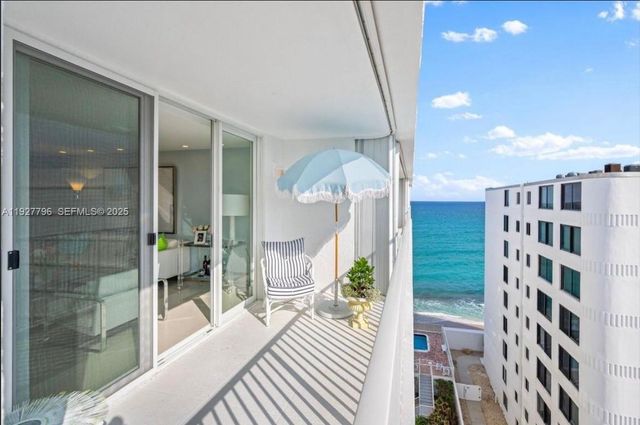 3580 S Ocean Blvd 9B, South Palm Beach, FL 33480