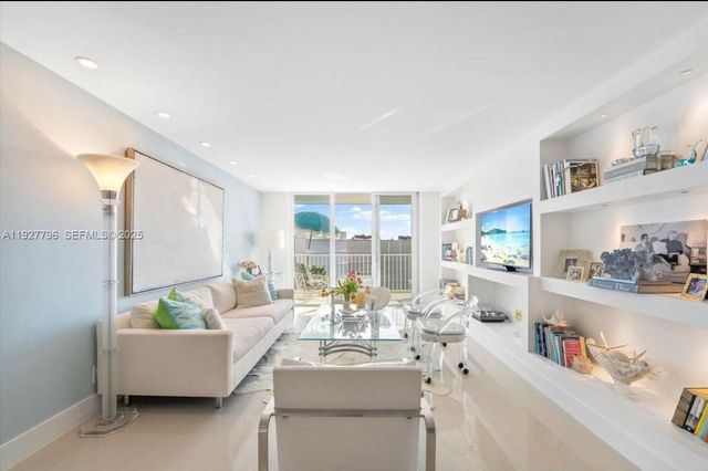 3580 S Ocean Blvd 9B, South Palm Beach, FL 33480