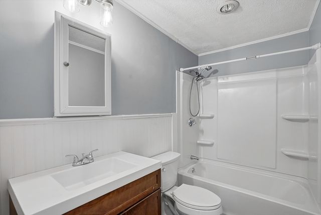 26 Williamsburg Ct 12, Shrewsbury, MA 01545