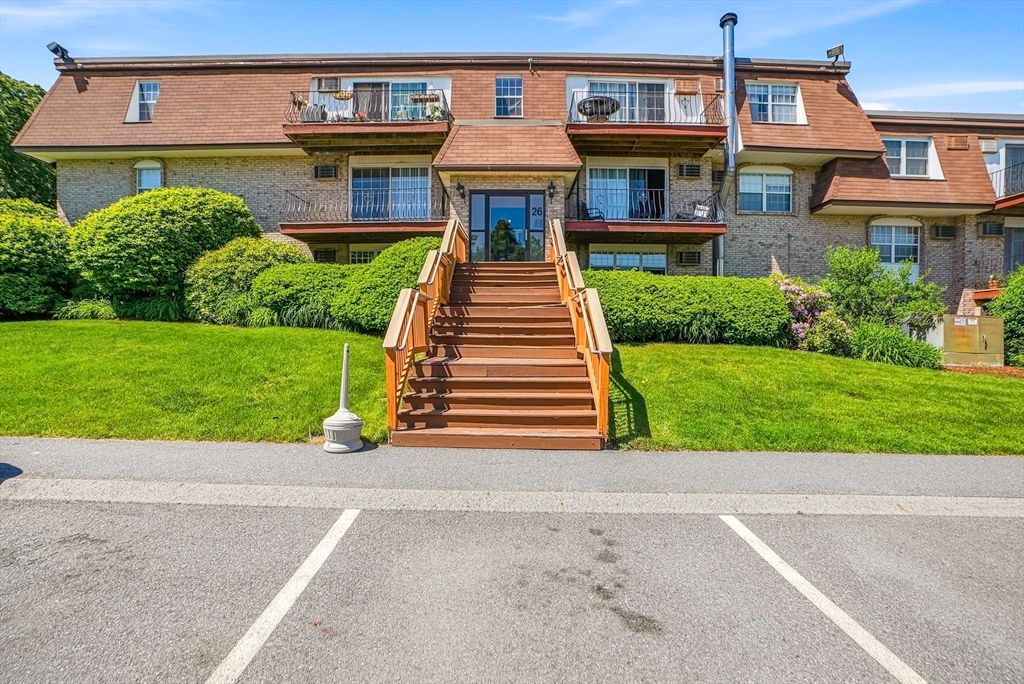 26 Williamsburg Ct 12, Shrewsbury, MA 01545