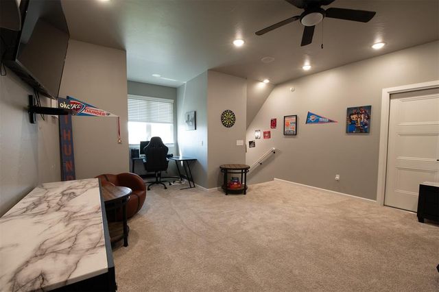 2704 Woodlawn Court, Shawnee, OK 74804