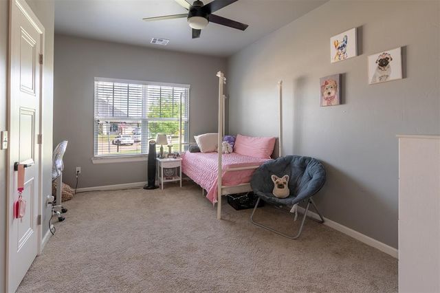 2704 Woodlawn Court, Shawnee, OK 74804