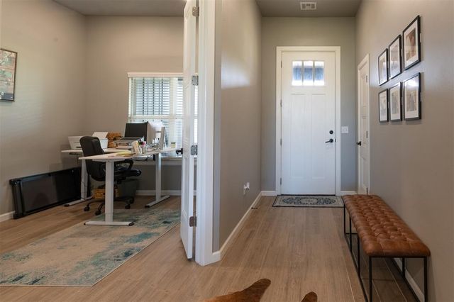 2704 Woodlawn Court, Shawnee, OK 74804